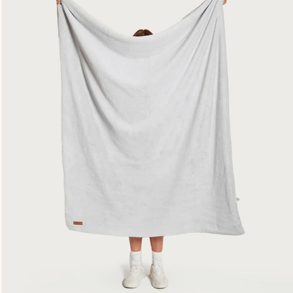 Silver Unhide blanket - Picture 3 of 3